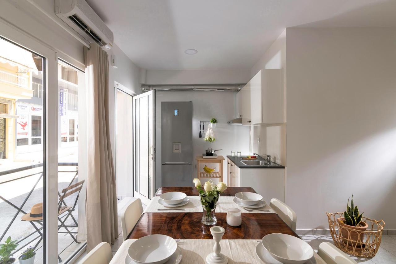 Stylish Apartment By City Center Ираклион Экстерьер фото